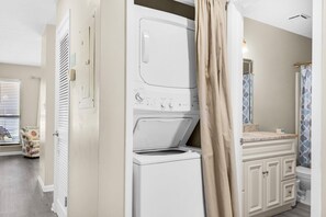 Interior - Endless Summer E2 (Panama City Beach)