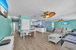 Living area - Southwind C-3 (Panama City Beach)