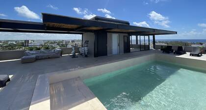 New Luxury Condo in Playa Del Carmen! Off 5th Ave and short walk to the beach!