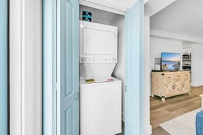 Interior - Horizon South 11c1-almost Heaven 3 Beach Bungalow (Panama City Beach)