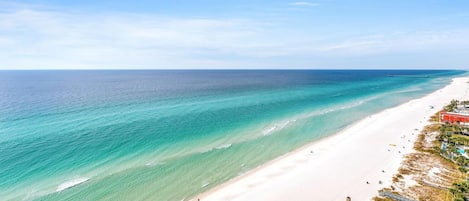 Leilighet, 1 kingsize-seng med sovesofa (Majestic Beach Towers 1-2015) | Strand | På stranden