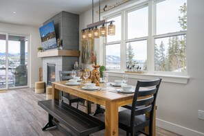 Dining - Luxury River Run Chalet 129 I Great Views I Private Hot Tub I Best Price I Discounted Attractions (Fraser)