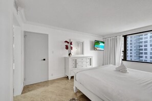2 bedrooms, iron/ironing board, travel cot, free WiFi