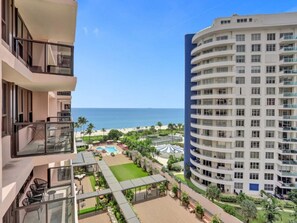 Exterior - Cozy Ocean View Condo with beach service 1015 (Miami Beach)