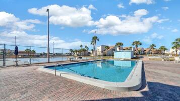 Casa, varias camas (Horizon South 40C- Good Vibes) | Alberca | Alberca al aire libre y alberca climatizada