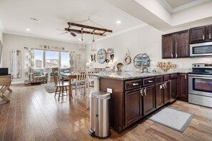 Private kitchen - Alerio A402 (Miramar Beach)