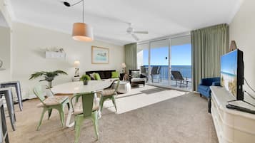 Leilighet, 1 queensize-seng med sovesofa (Palazzo 404) | Oppholdsområde | TV