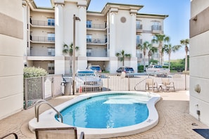 House, Multiple Beds (Legacy 502 - Abalone) | Pool