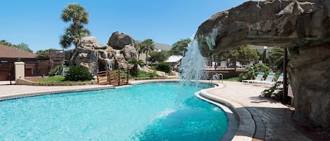 Hus, flere senger (Portside I5) | Basseng | Utendørsbasseng og et oppvarmet basseng