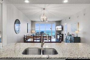 Interior - Leeward Key 505 (Miramar Beach)