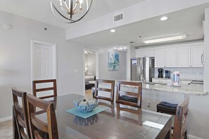 Condo, Multiple Beds (Leeward Key 505) | Dining