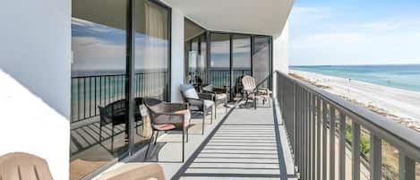 Condo, 1 King Bed with Sofa bed (Aquavista 504W) | Property grounds