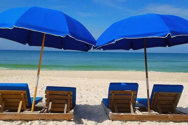 Studio, 2 Queen Beds (Top of the Gulf 418) | Beach | On the beach
