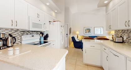 Sunny Snowbird Retreat with a Pool, Furnished Lanai, & Prime Corner Lot