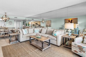 Condo, Multiple Beds (Edgewater #1007) | Living area