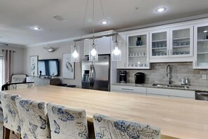 Private kitchen - Driftwood Townhomes #8 (Miramar Beach)