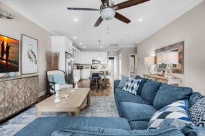 Living area - Driftwood Townhomes #8 (Miramar Beach)