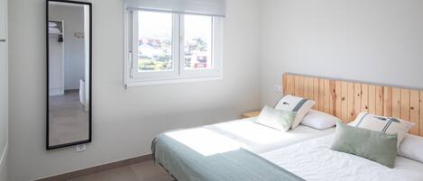 2 عدّة غرف نوم وواي فاي مجانًا وملاءات أسرّة