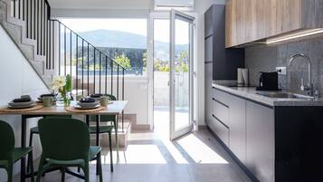 Fridge, microwave, stovetop, toaster