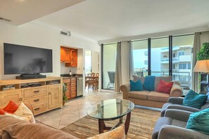 Condo, Multiple Beds (East Pass 403) | Living area | TV - East Pass 403 (Destin)