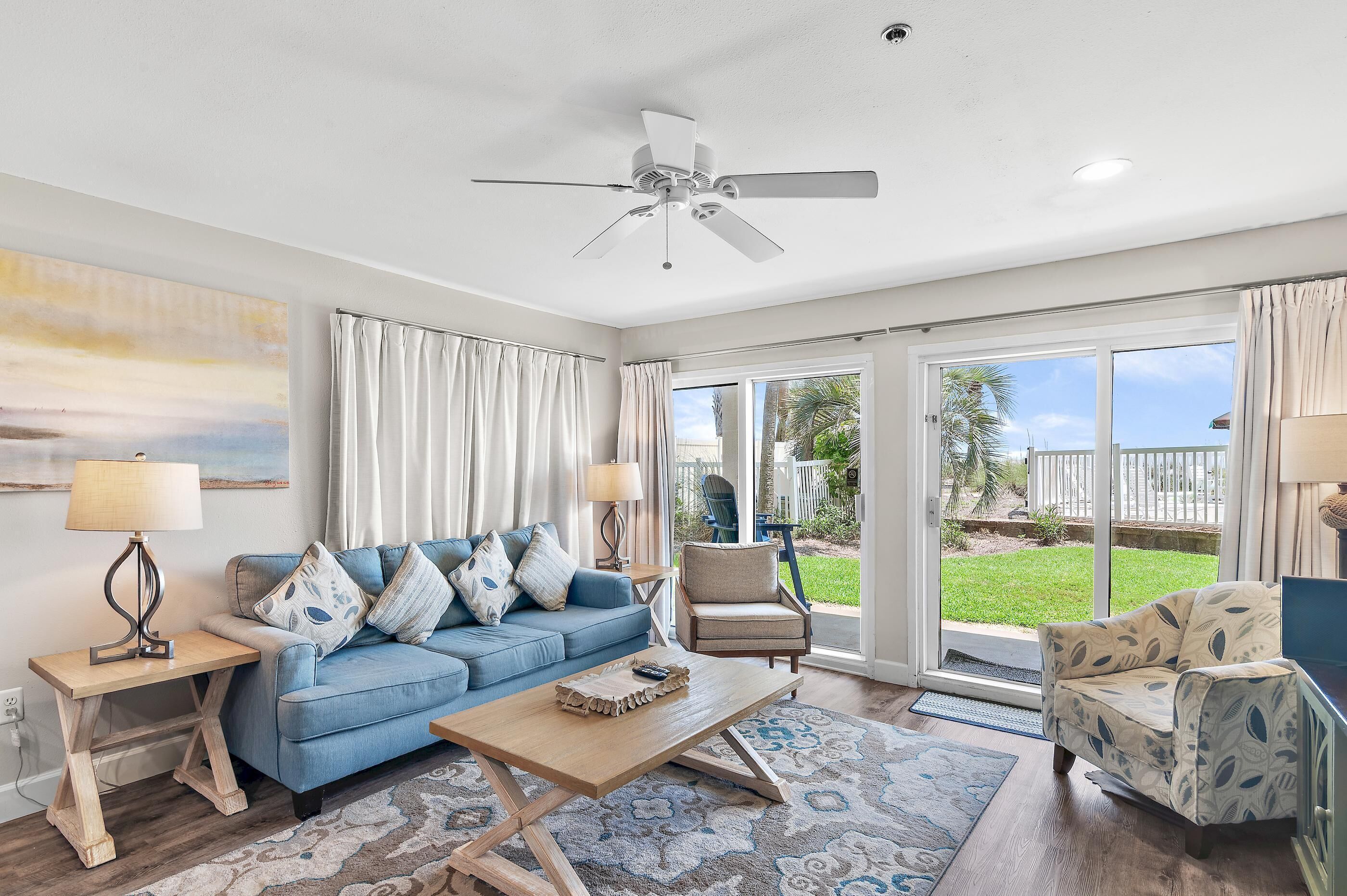 Condo, 1 King Bed with Sofa bed (Windancer 101) | Living area