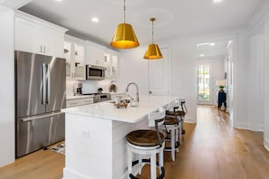 House, Multiple Beds (Once Upon a Tide) | Private kitchen | Oven, toaster