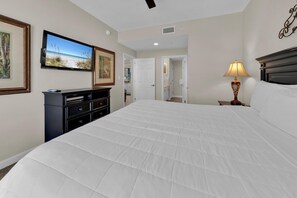 Condo, Multiple Beds (Sterling Reef 705) | 2 bedrooms, WiFi - Sterling Reef 705 (Panama City Beach)