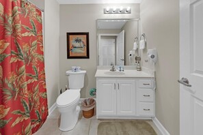 Appart'hĂŽtel, plusieurs lits (Sterling Reef 705) | Salle de bain