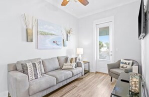 Hus, flere senger (Sea Ya Sun) | Oppholdsområde | TV