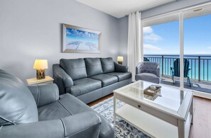 Living area - Sterling Reef 706 (Panama City Beach)