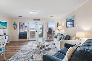 Condo, 1 King Bed with Sofa bed (Seascape Lakefront Villas 189- Don't ) | Living area