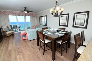 Dining - Grandview East 702 (Panama City Beach)