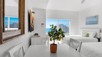Condo, 2 Double Beds (Luau I 7101) | WiFi