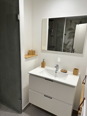 Hair dryer, towels, toilet paper