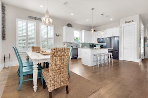 House, Multiple Beds (Seaglass Shack) | Dining - Seaglass Shack (Miramar Beach)
