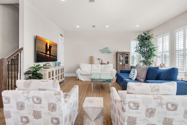 House, Multiple Beds (Seaglass Shack) | Living area | TV