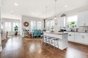 Maison, Plusieurs lits (Seaglass Shack) | Intérieur