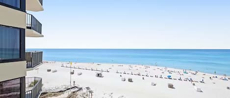 Condo, 1 King Bed with Sofa bed (Sunbird 606W) | Beach | On the beach