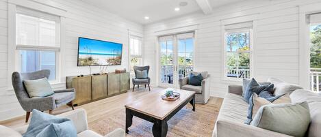 House, Multiple Beds (Grayt Oasis) | Living area | TV