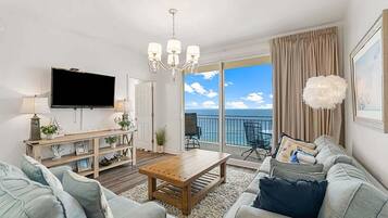 Condo, 1 King Bed with Sofa bed (Splash 1902E - Cast-a-Waves) | Living area | TV