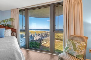 公寓式客房, 多张床 (Perdido Towers West 107) | 2 多间卧室、熨斗/熨衣板、WiFi