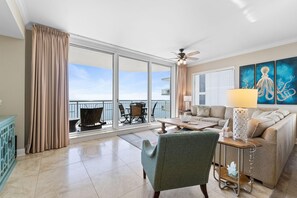 Living area - Indigo West 1904 (Pensacola)