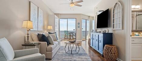 Condo, 1 King Bed (Phoenix VII 1102) | Living area