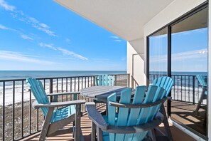 Outdoor dining - Phoenix VII 1102 (Orange Beach)