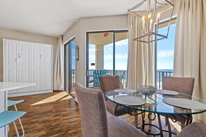 Condo, 1 King Bed (Phoenix VII 1102) | Dining