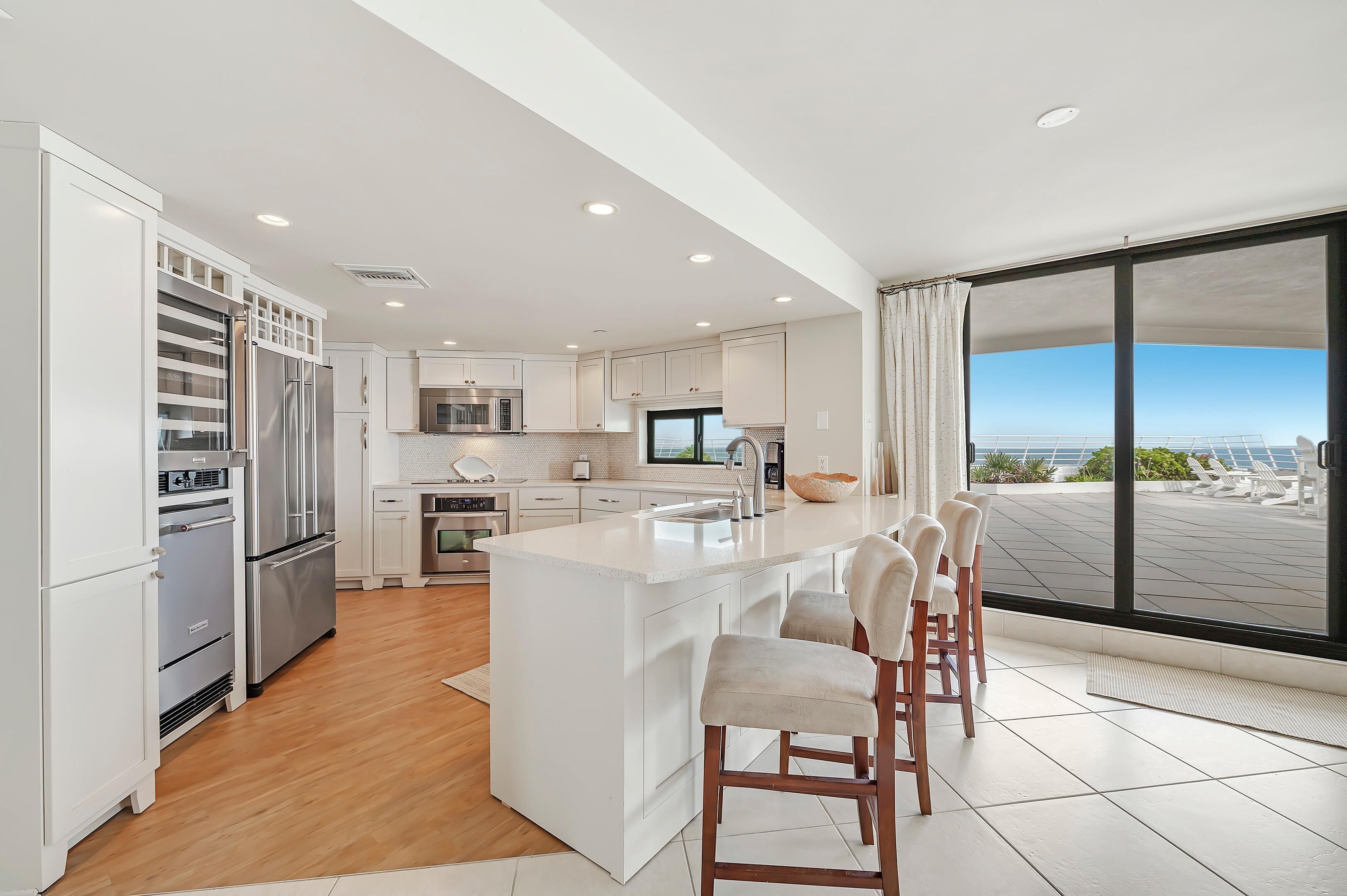 Condo, Multiple Beds (Eden East 604) | Private kitchen | Oven, toaster, paper towels