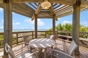 公寓客房, 多張床 (Mirabella 602) | 室外用餐