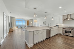 Condo, Multiple Beds (Vista Del Mar 806) | Private kitchen | Paper towels - Vista Del Mar 806 (Pensacola)