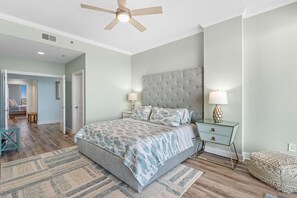 公寓客房, 多張床 (La Playa 701) | 3 間臥室、熨斗/熨衣板、無線上網