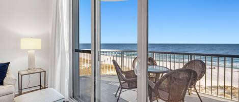 コンドミニアム ベッド (複数台) (Spanish Key 604) | 内装